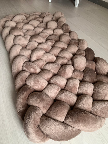 tapis tressé au sol pour chambre 
