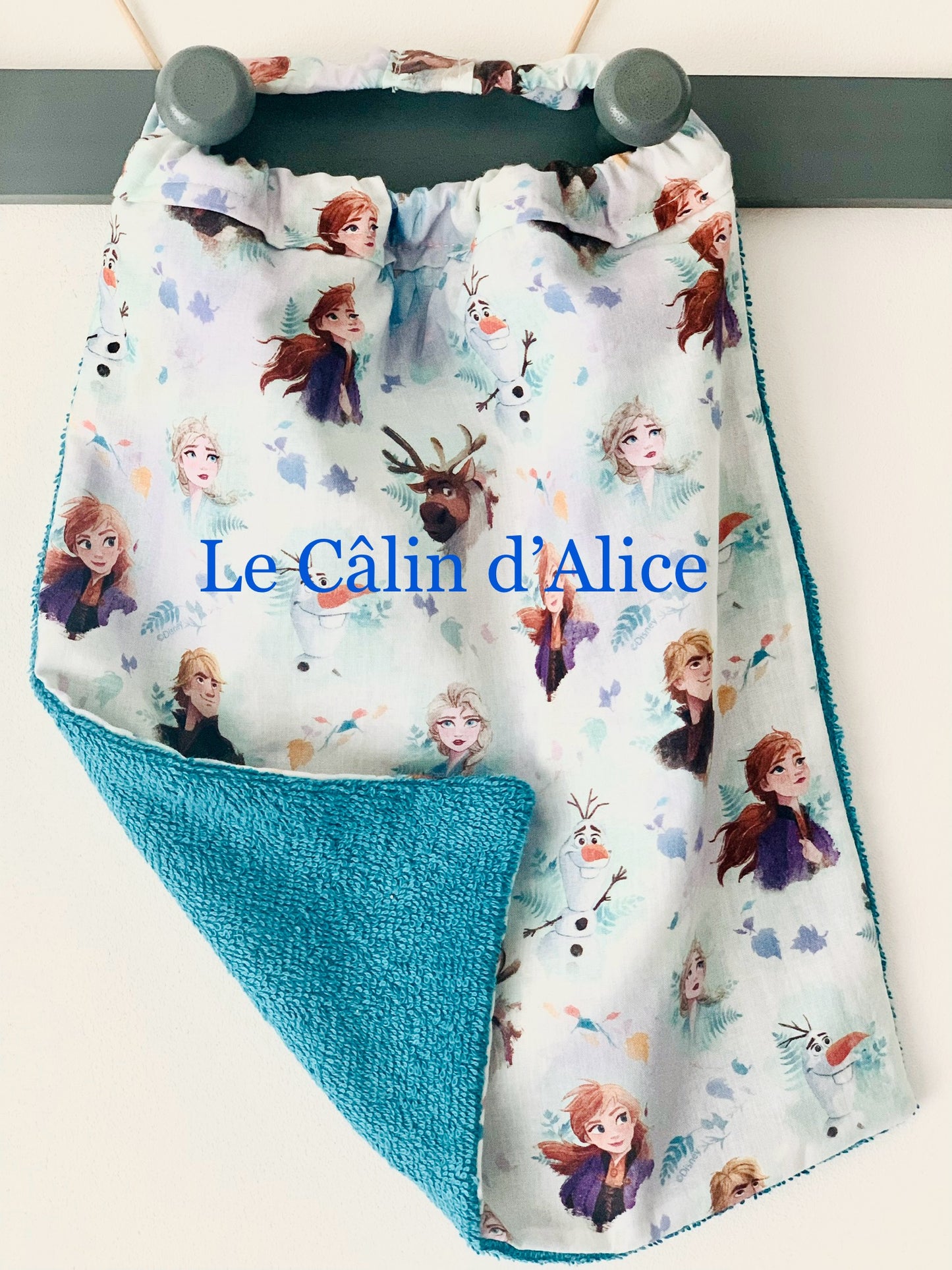 Bavoir élastique Reine des Neiges-bavoir cantine