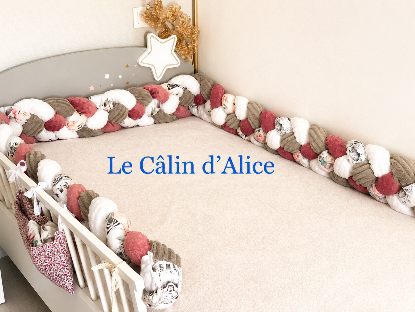 Tresse de lit 4 brins – Minky à pois rose framboise & blanc, gris rayures & animaux savane fleuris