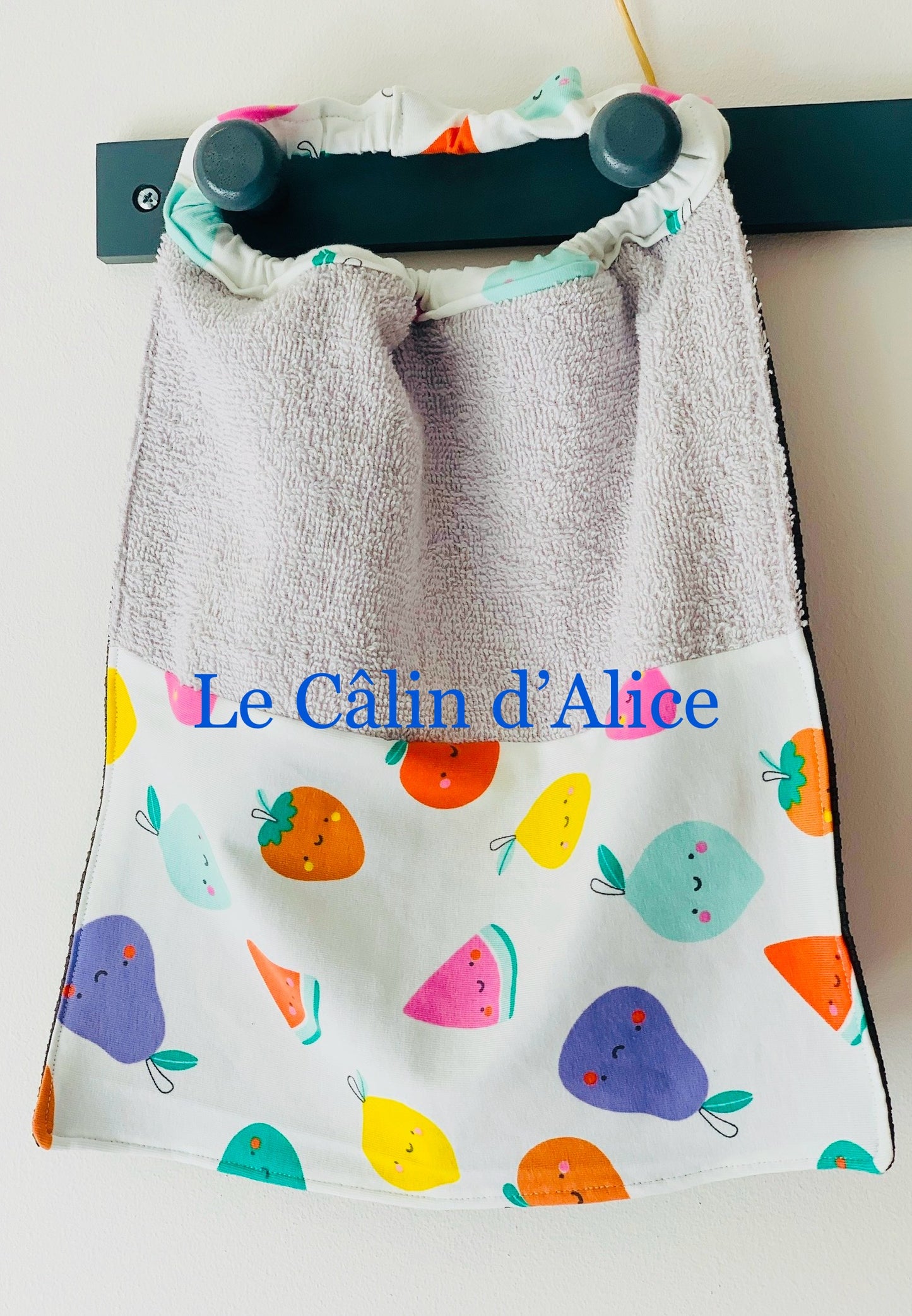 Bavoir élastique pour cantine - crèche motif fruit