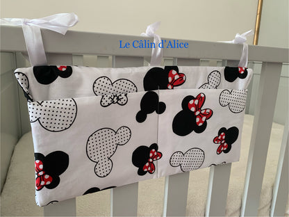 Range Doudou Bébé motif Minnie – Organisateur de Lit Fait Main | Cadeau Naissance