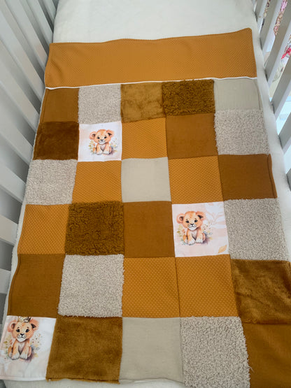Couverture patchwork moutarde motif lion