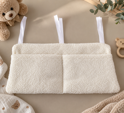 Organisateur de lit bébé blanc en bouclette
