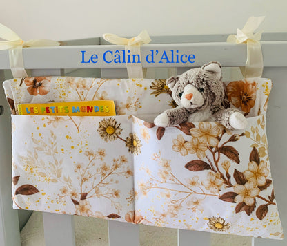 Range Doudou Bébé Fleurs des Champs – Organisateur de Lit Fait Main | Cadeau Naissance
